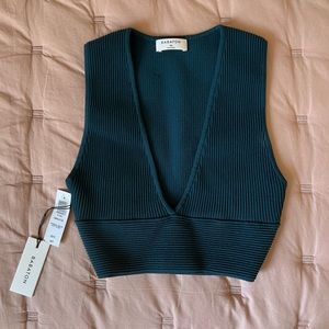Aritzia Babaton Sculpt Knit Deep V Tank